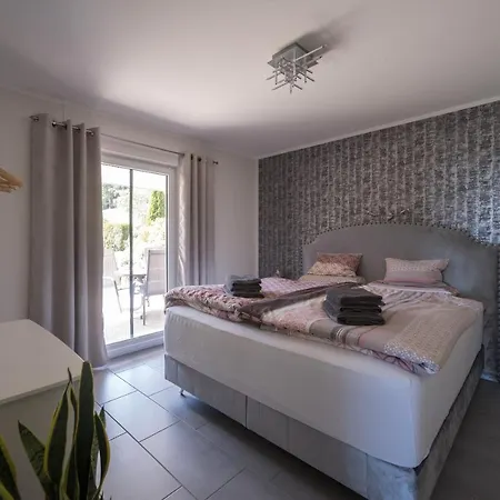 Ferienwohnung Schwalbennest Weinsheim  Buitenkant foto