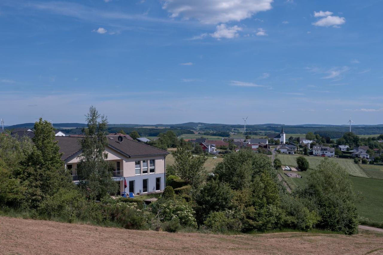 Schwalbennest Weinsheim (Bitburg-Prum)